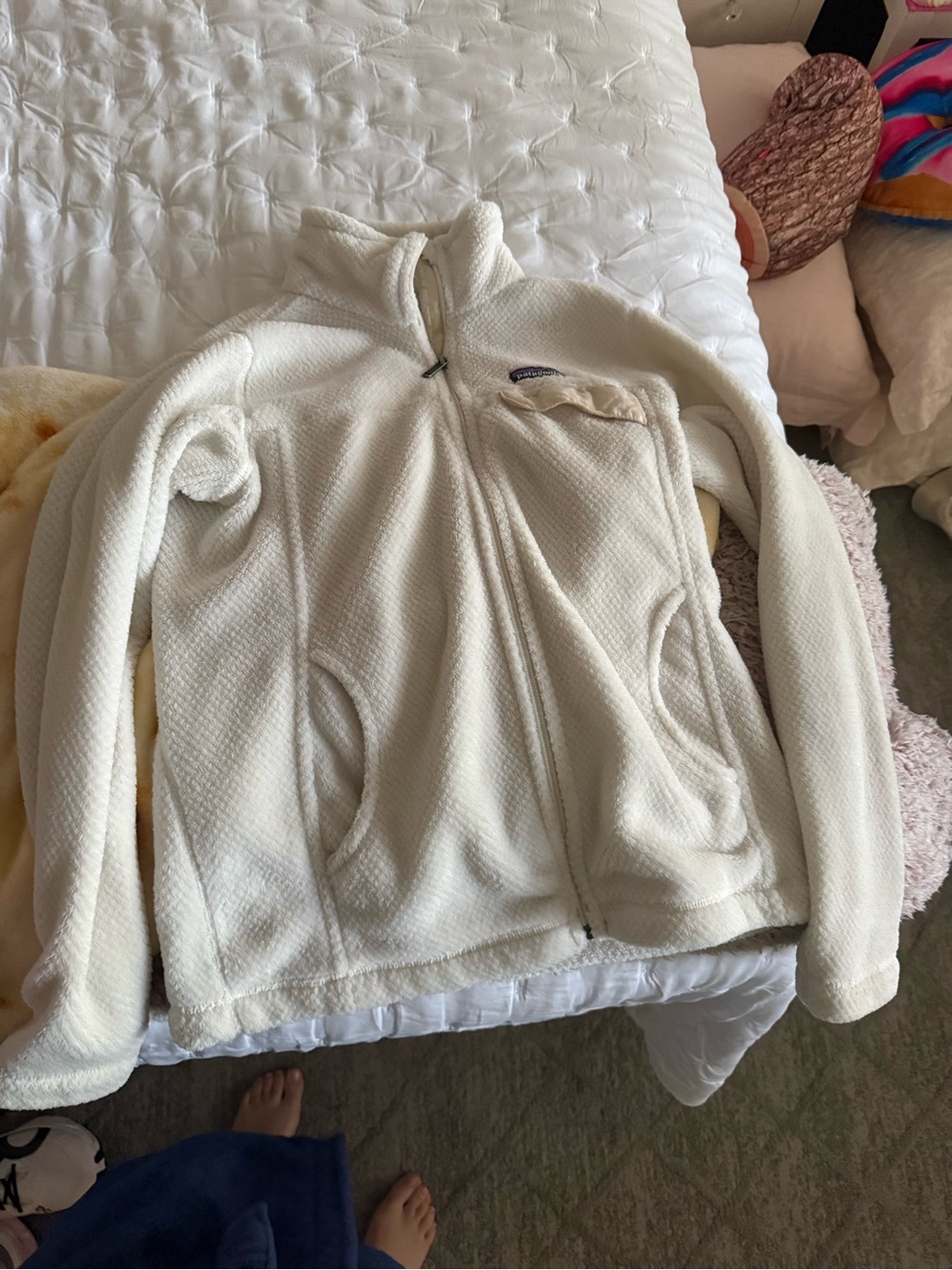 Patagonia Cream Sherpa Fleece Jacket with Logo Tag